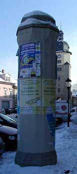 Litfaßsäule auf dem Ried